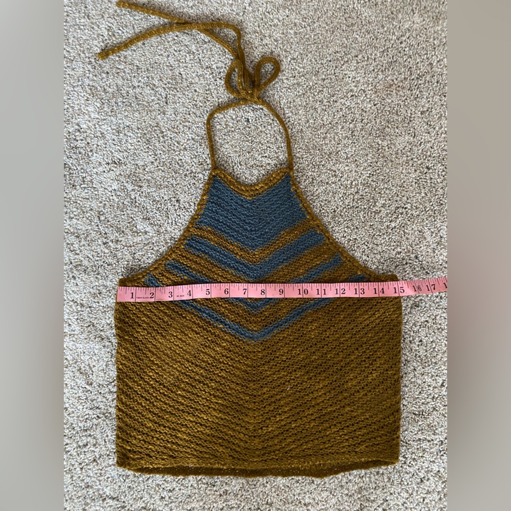 Hem & Thread Striped Crop Top - Picture 6 of 7